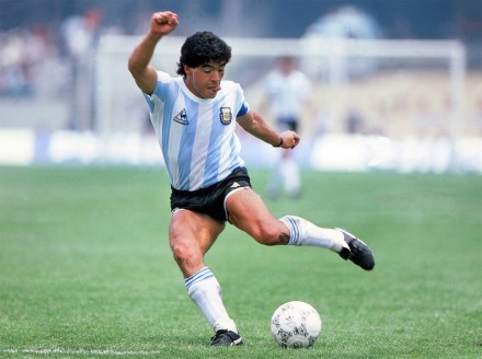 Lutto nel mondo del calcio, addio a Diego Armando Maradona